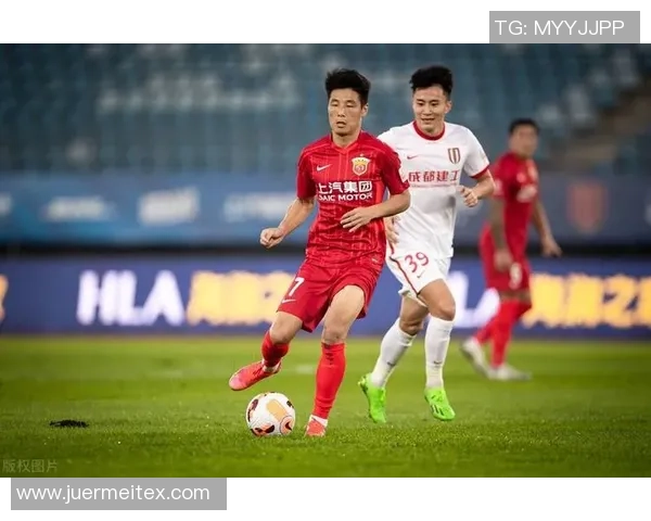 里尔与雷恩激战正酣比赛结果揭晓引发球迷热议